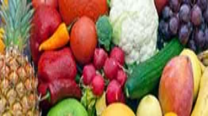 Fresh fruits and vegetables arranged together, symbolising proper food handling and hygiene practices taught in Level 3 Food Hygiene courses.